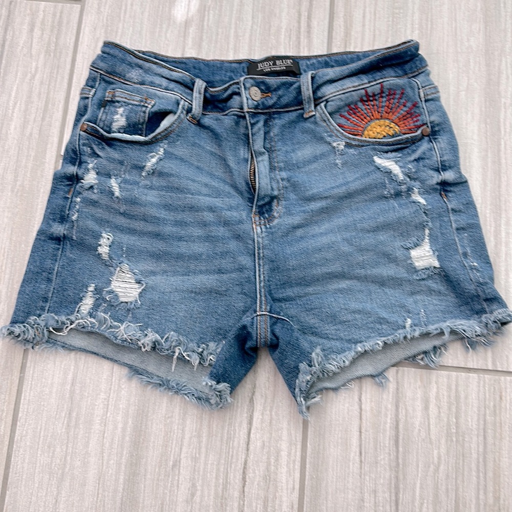 Judy blue shorts